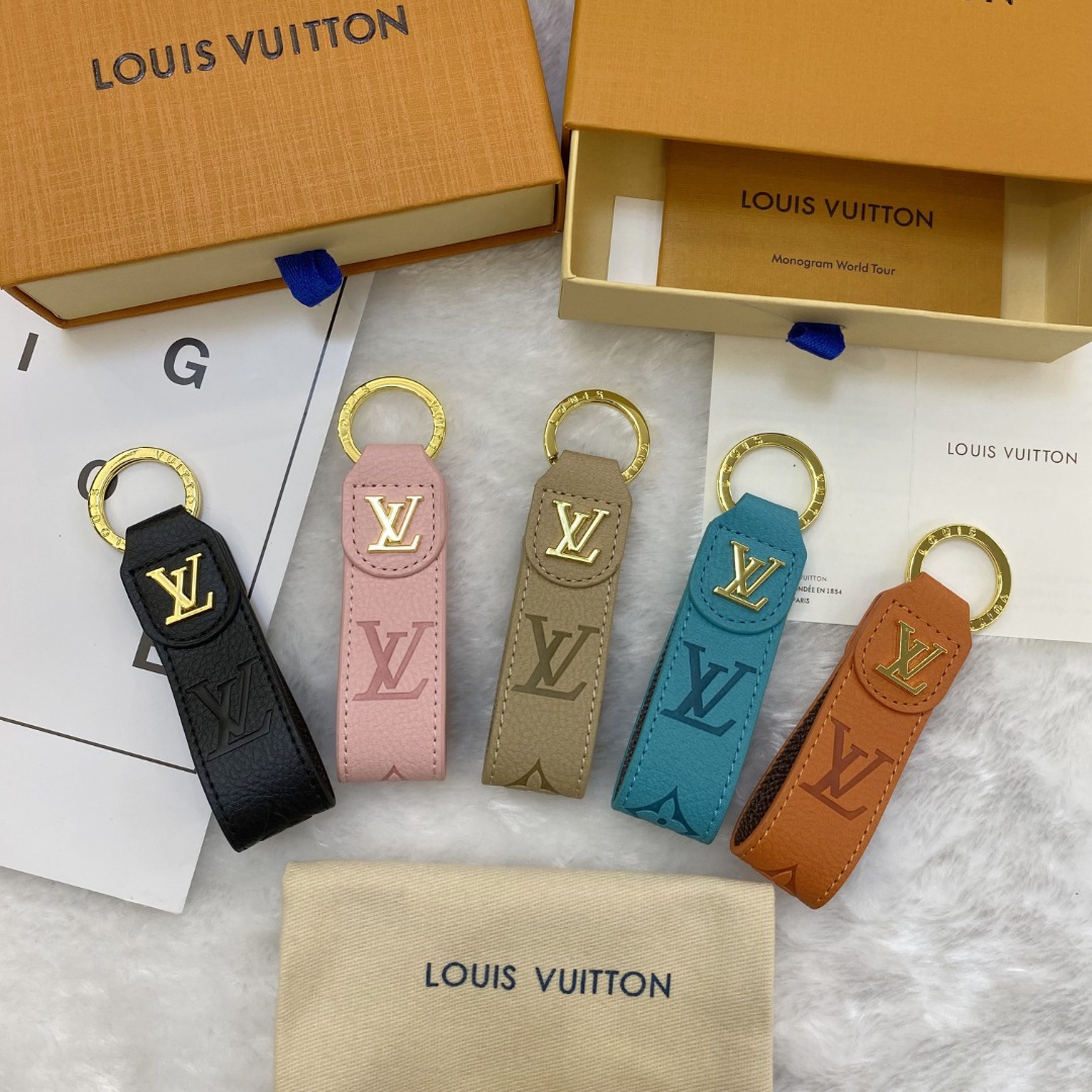 Luxury LV Keychain from AnyCases featuring iconic monogram design