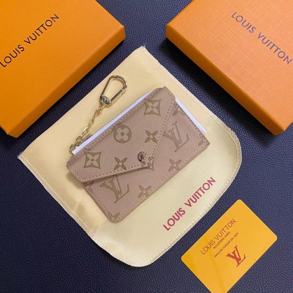 Stylish Louis Vuitton Card Holder Wallet for Men and Women